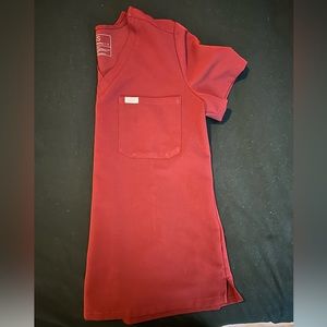 Figs one pocket v neck